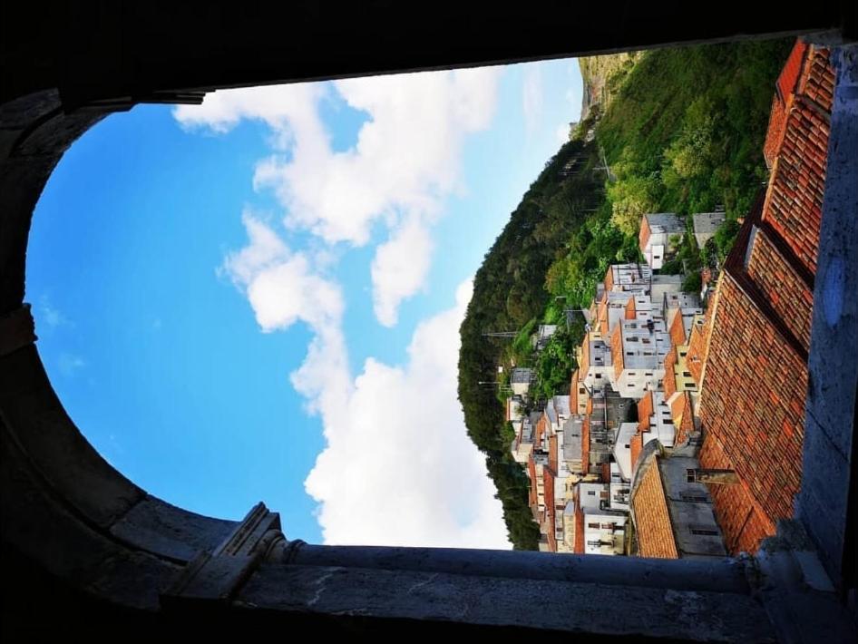 AietaMonolocale Nel Centro Storico住宿加早餐旅馆 外观 照片